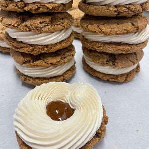 Jumbo Ginger Almond Sandwich Cookie - 5 pc.